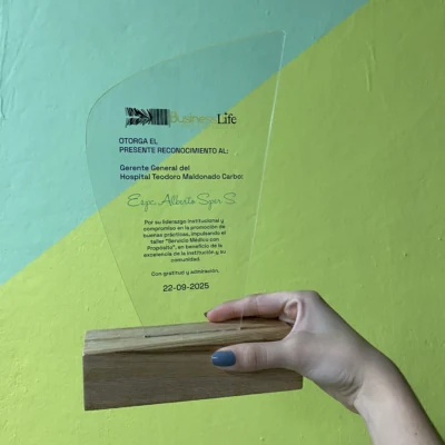 Imagen principal de Placa de reconocimiento Vip personalizado