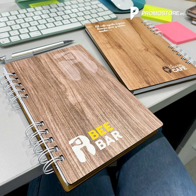 Vista previa 2 de Cuaderno Premium MDF laminado A5
